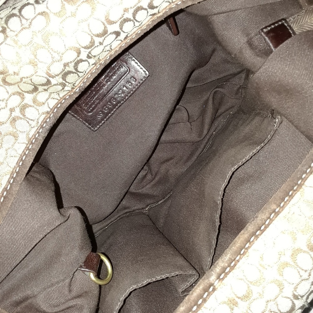 Coach purse - Picture 4 of 6